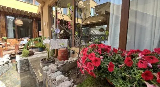 Treasure B&B, No. 82, Shuimuli, Rezerwuj Hotel Hotele w Tianjin Province z parkingiem, Parking