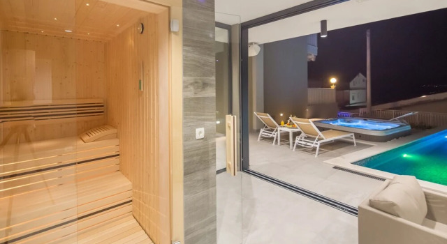 Luxury Villa Lovric Private Heated Pool