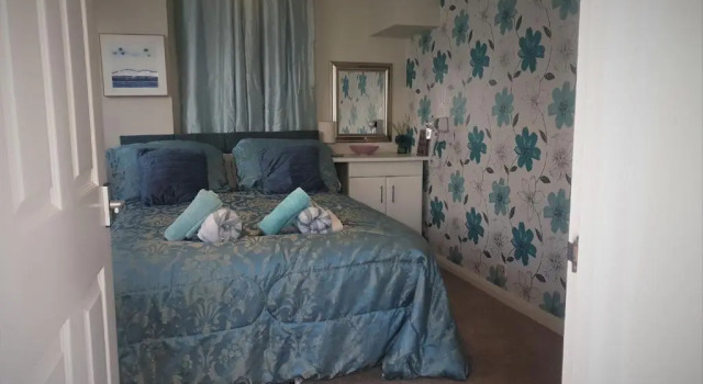 Garsonieră Self Contained Rooms in Central Torquay