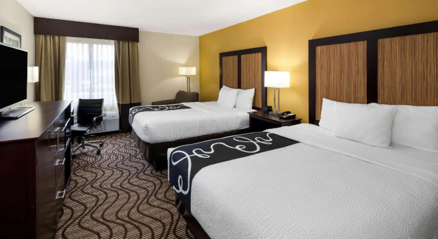 Четырёхместный номер Standard La Quinta by Wyndham LaGrange / I-85