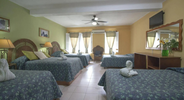 Hotel Santana