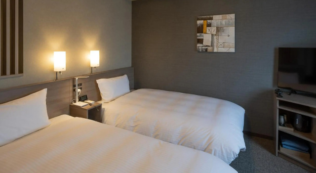Hotel Route Inn Grand Wakayama Eki Higashiguchi, Buchen Sie Hotel Wakayama Shutoken
