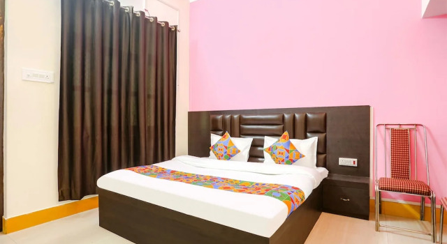 Номер Deluxe Fabhotel Madhuri Annex