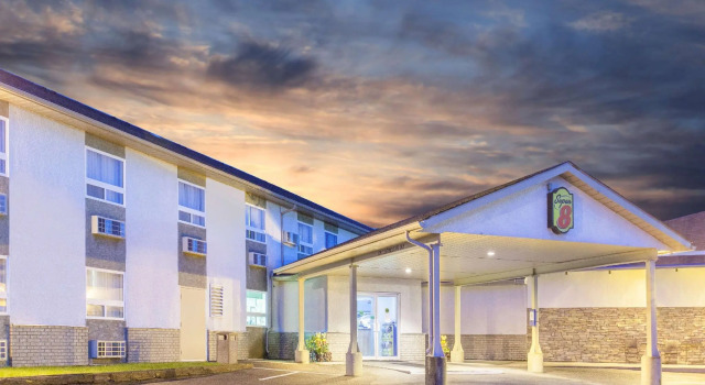 Bett im Wohnheim Super 8 by Wyndham Kenora