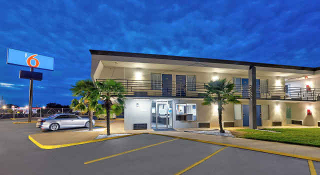 Motel 6 McDonough, GA, 预订 汽车旅馆 麦克多诺 佐治亚州