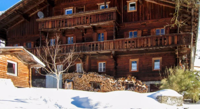 SCHöSER (SUZ217), Prenota Hotel Hotel a Tirolo con parcheggio, Parcheggio