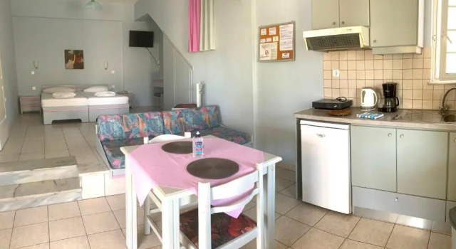 Студия Economy Ermis Suites