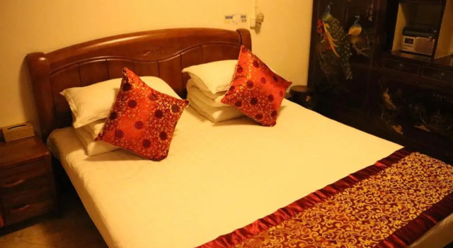 Люкс Pingyao Hu lu wa Home Inn