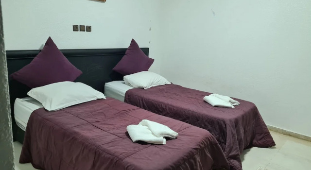 Кровать в общем номере (женский номер) Hotel Apart LRB