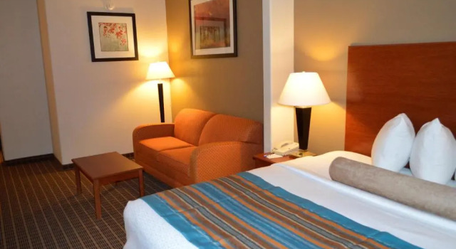 Люкс Best Western Orange Inn & Suites