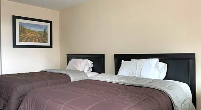 Номер Economy Langham Motel