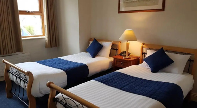An Cruiscin Lan, Prenota Hotel Hotel a Connacht con parcheggio, Parcheggio