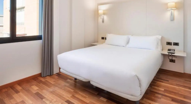Номер Deluxe B&B HOTEL Elche