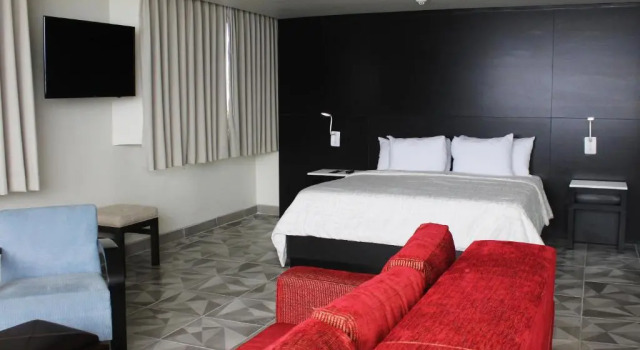 Люкс Deluxe Hotel Corona Plaza