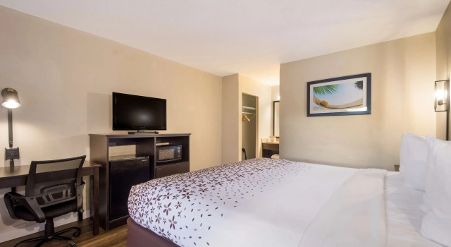 Двухместный номер Standard SureStay Hotel by Best Western St Pete Clearwater Airport