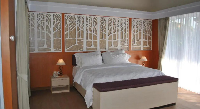 Kori Maharani Villas - Lagoon Pool Access 1, Book Hotel Hotels in Tulikup with a Pool, Swimming Pool