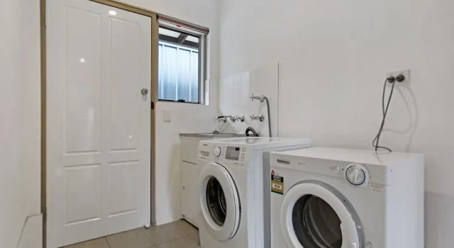 Adelaide Holiday Homes, Book Hotel Adelaide 