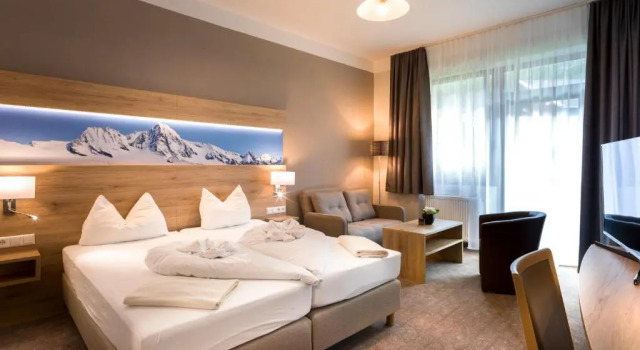 Четырёхместный номер Standard SCOL Sporthotel Großglockner