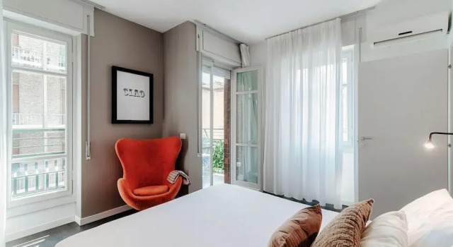 MyHomeInComo - Art Design Suites, Забронировать Бутик-отель Отели Комо с парковкой, рядом с Площадь Кавур, Парковка
