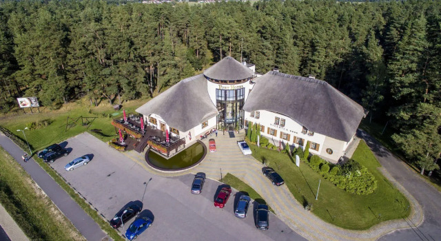Port Hotel, Buchen Sie Hotel Hotels in Livland mit Parkplatz, Parkplätze