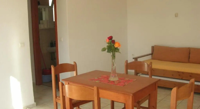 Апартаменты Цокольный этаж c 1 комнатой Giorgos Apartments