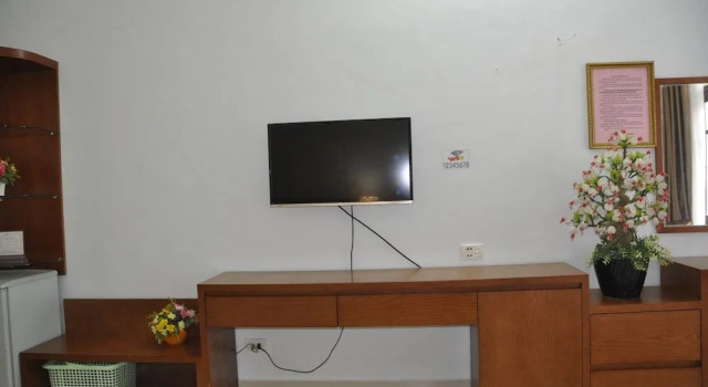 Khach san Cong Doan Mong Cai, Rezervovat Hotel Hotely v Quang Ninh s parkováním, Parkování