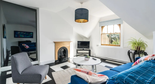 NEW Amazing 1 Bedroom Flat in Trendy Highbury, Забронировать Отель Отели Англии 3 звезды, 3*