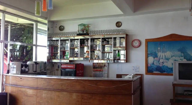 Ladaga Inn & Restaurant