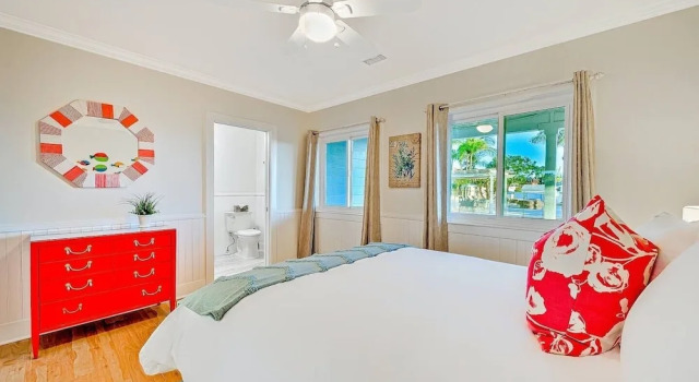 1185 Tamarack 4 Bedroom Home by RedAwning