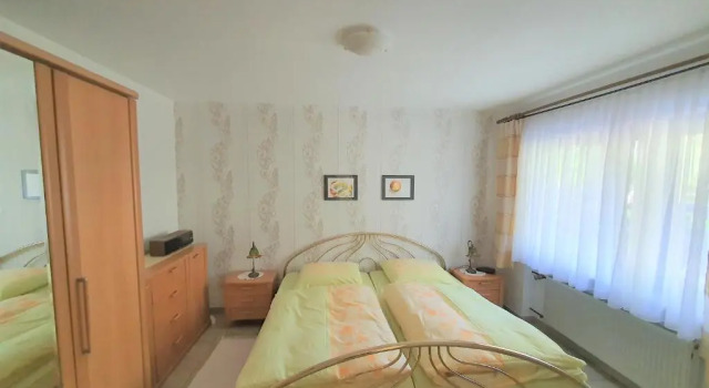 Ferienwohnung Haus Sonnenschein, Забронировать Отель Трассем Trier-Saarburg