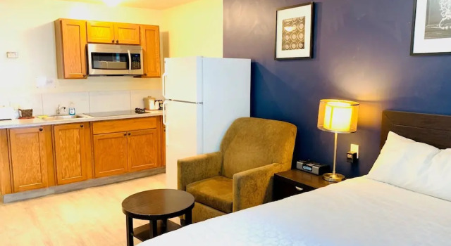 Номер Standard Empire Inn & Suites