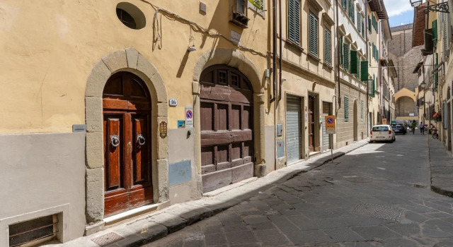 Pinzochere 16 in Firenze, Забронировать Отель Флоренция Тоскана, рядом с Дом Буонаротти