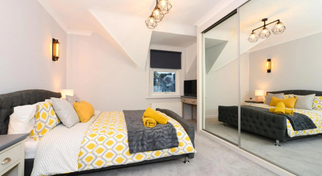 Amazing Apartment near Bournemouth, Poole & Sandbanks - WiFi & Netflix - Newly Renovated! Great Location!, Varaa Huoneisto Asunnot kohteessa Merseyside, Huoneisto