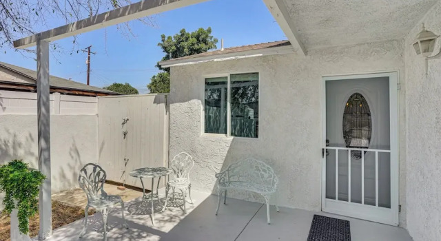 Коттедж Between LA & Orange County: Quiet Getaway w/ Patio