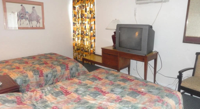 Airport Inn Lakeside, Réserver Hôtel Winfield Lake Country