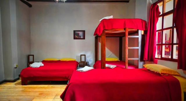 Camera Standard Hostal Restaurant La Cigale