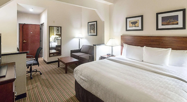 Двухместный люкс Quality Inn & Suites West Chase