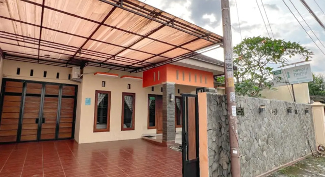 Homestay Sawitsari dekat Pakuwon Mall dan UGM by Simply Homy