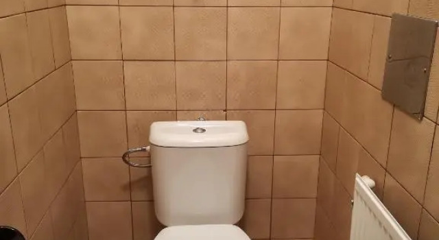 Family apartment with two bathrooms near to city center