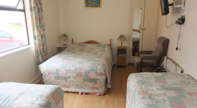 Kylie Farmhouse, Buchen Sie Hotel Killarney 