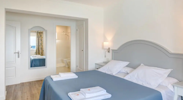 Апартаменты с 2 комнатами с балконом Lili Apartments