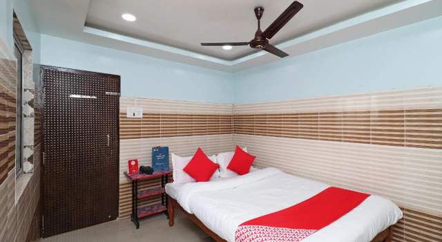 OYO 29767 Gayatri Holiday Home, Book Hotel Hotels in Puri with Parking, Parking