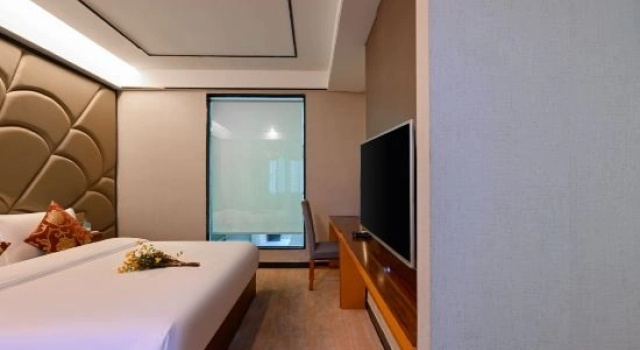 Люкс Business Huangjia Qihao Shangwu Hotel
