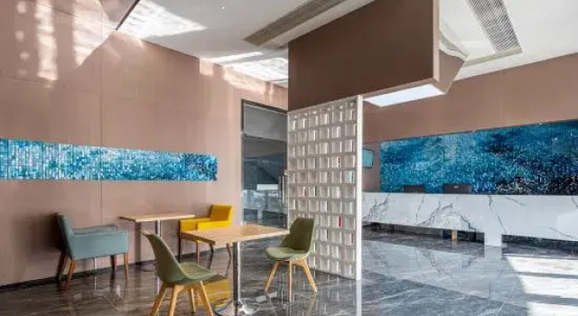 Youyi Hotel (Zhuji Yongli PlazaOriginal Island Hotel)