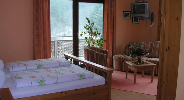 Waldhotel Hohe Acht Nürburgring, 预订 酒店 卡伦博恩 Eifel
