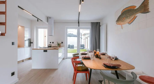 Коттедж Beautiful modern holiday house with private garden