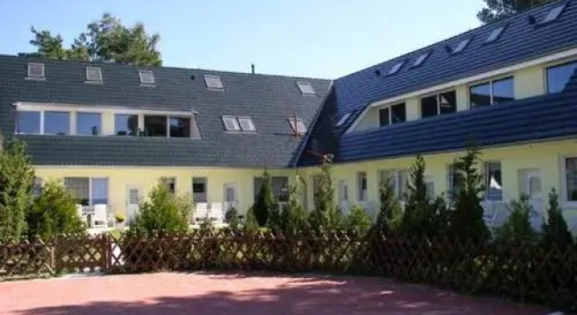 Ferienwohnungen Juliusruh RUeG 510, Забронировать Отель Отели Wittow Peninsula с парковкой, Парковка