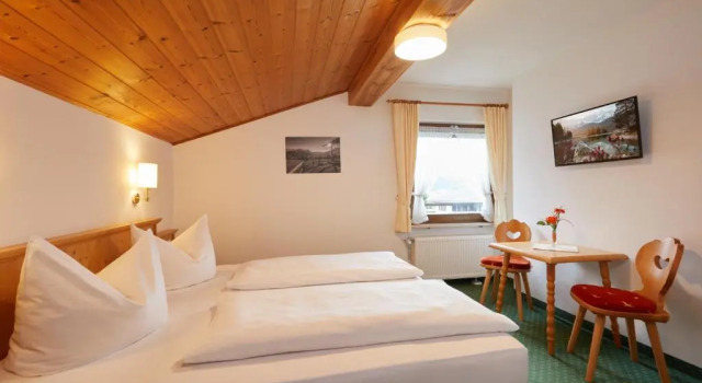 Двухместный номер Standard Hotel Garni Zugspitz