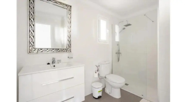 Casa Krisma, Fabulous Modern Spacious 2 bedrooms apartment, Remote Work, Fast WIFI, Parking and AC, Book Apartment Hotels in Tenerife with Parking, Parking