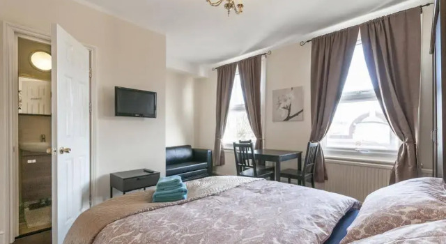 Easyroomlet